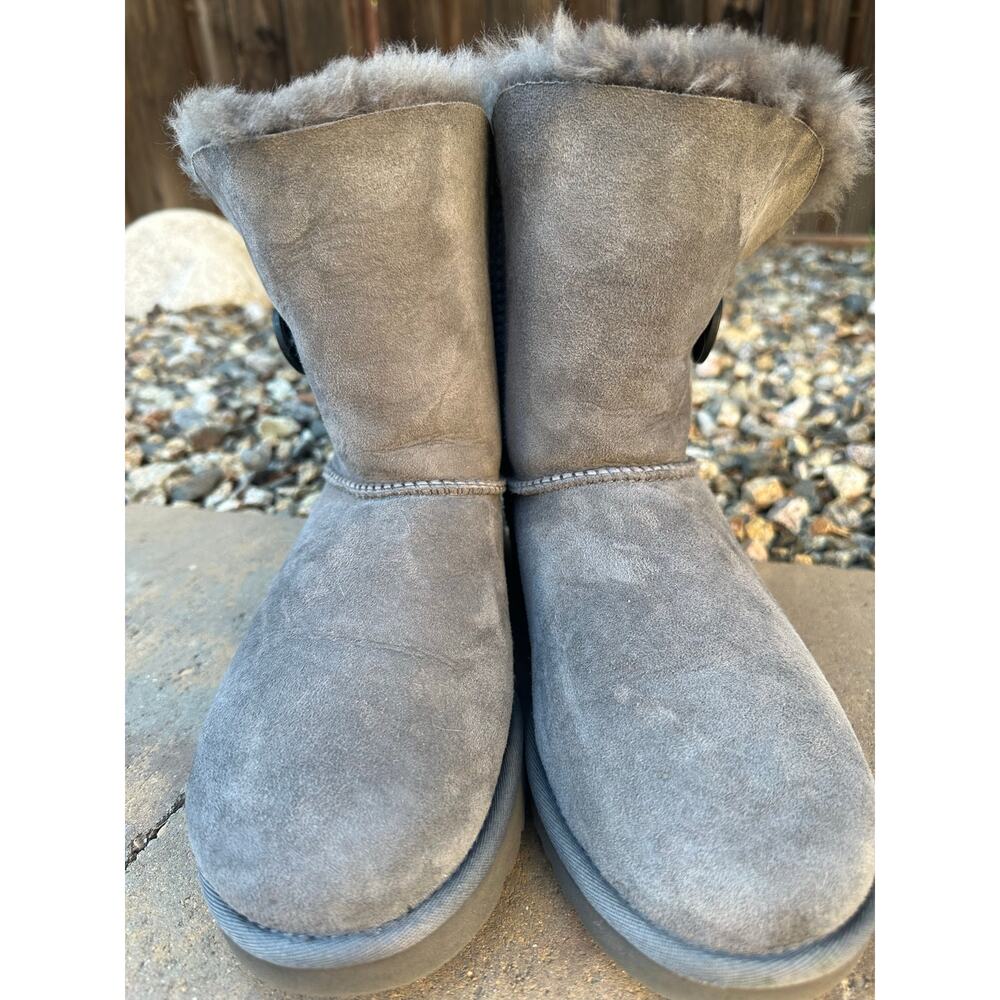 Ugg Bailey Button Gray Boots size 8 - image 9